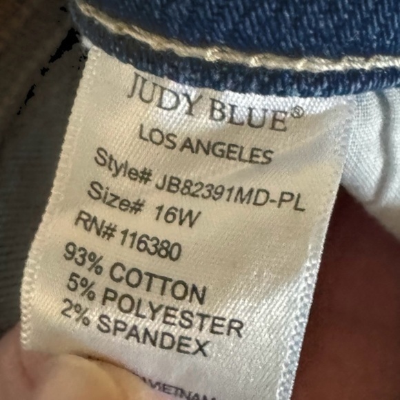 JUDY BLUE Los Angeles 16w high rise straight fit light wash distressed jeans EUC - Picture 11 of 16